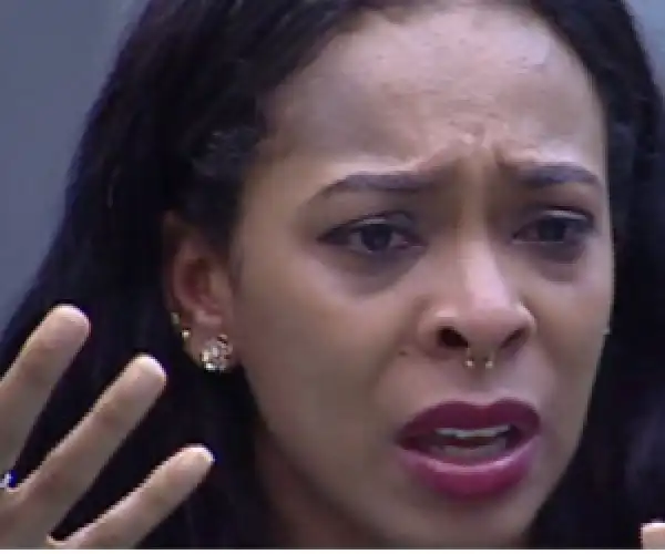 #BBNaija – Jon Kiss TBOSS Passionately, “Flling in Love with TBoss?” (VIDEO)
